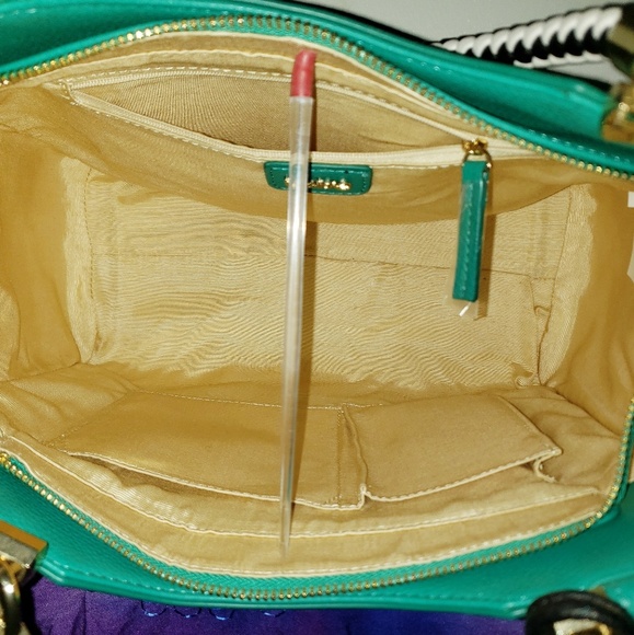 BEBE handbag - Picture 3 of 4